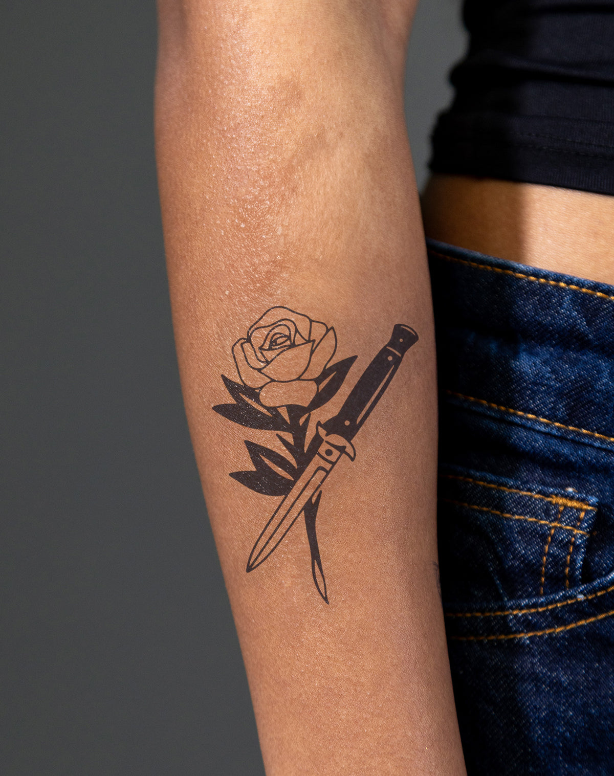 Dagger & Rose 2 Pcs