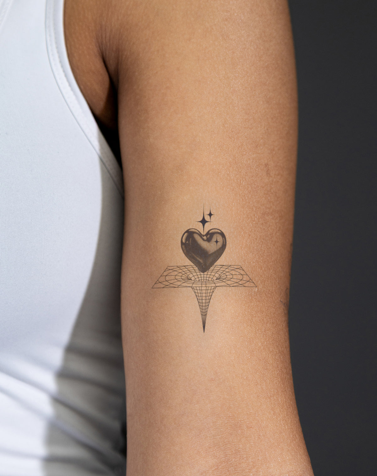 Gravitational Love 2 Pcs