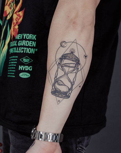 Orbiting Hourglass