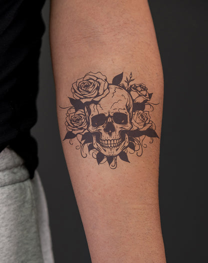 Skull & Roses