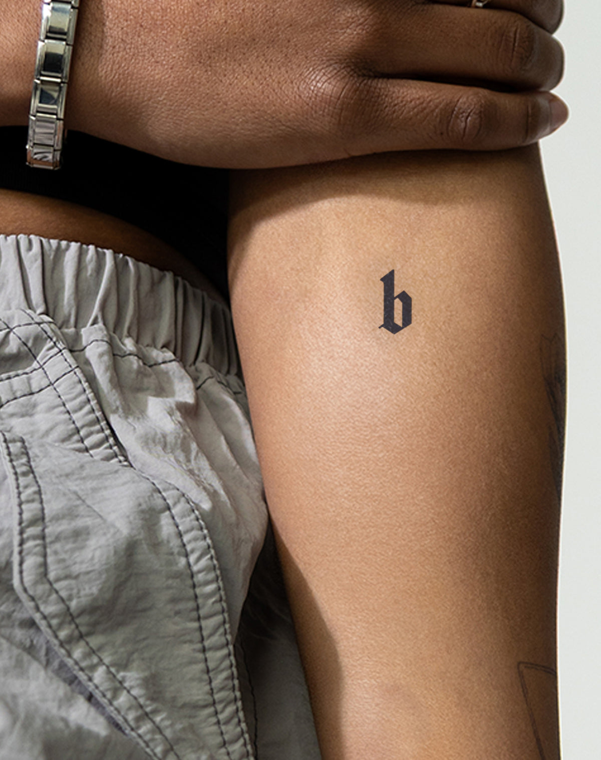 b 2 Pcs